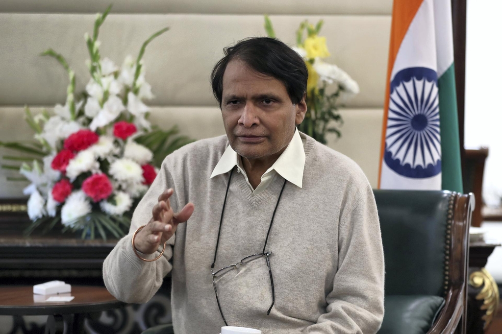 bz2810-Suresh-Prabhu.jpg