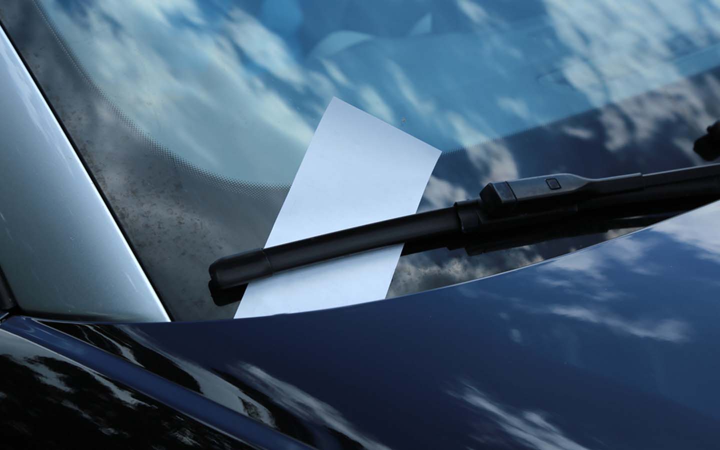 Traffic-ticket-on-car.jpg